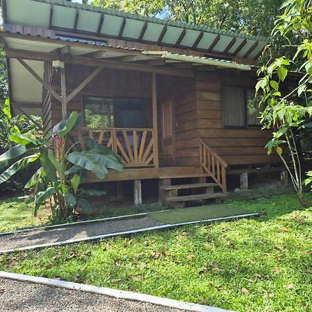 Centro Ananda Bed & Breakfast Guapiles Ngoại thất bức ảnh