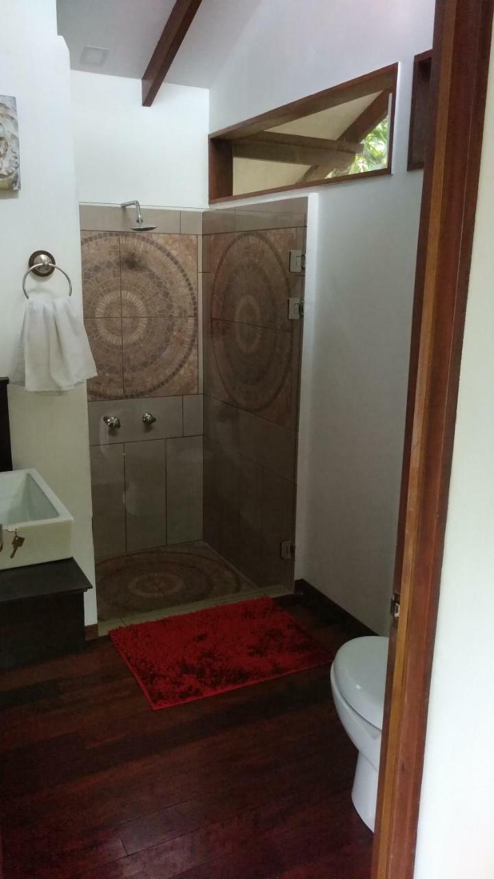 Centro Ananda Bed & Breakfast Guapiles Ngoại thất bức ảnh